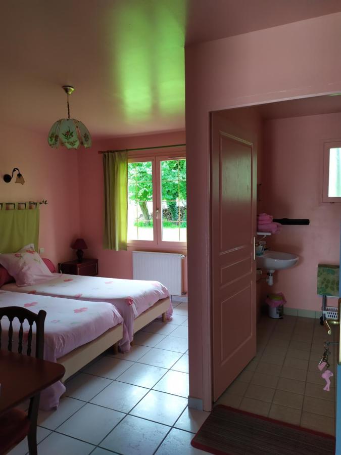 Chambres d'Hôtes Le Relais du Passage de la Roche Le Mesnil-sous-Jumièges Extérieur photo